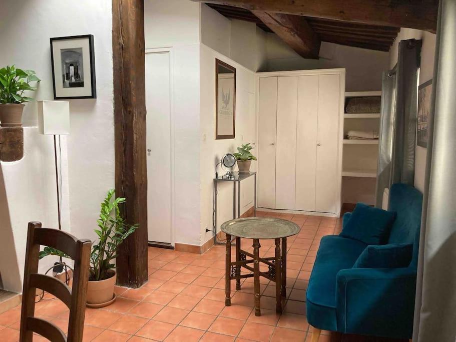Appartement Avec Deux Chambres Centre Ville Aixois Aix-en-Provence Esterno foto