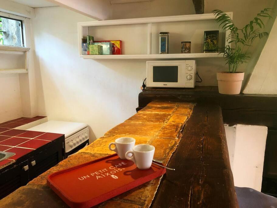 Appartement Avec Deux Chambres Centre Ville Aixois Aix-en-Provence Esterno foto